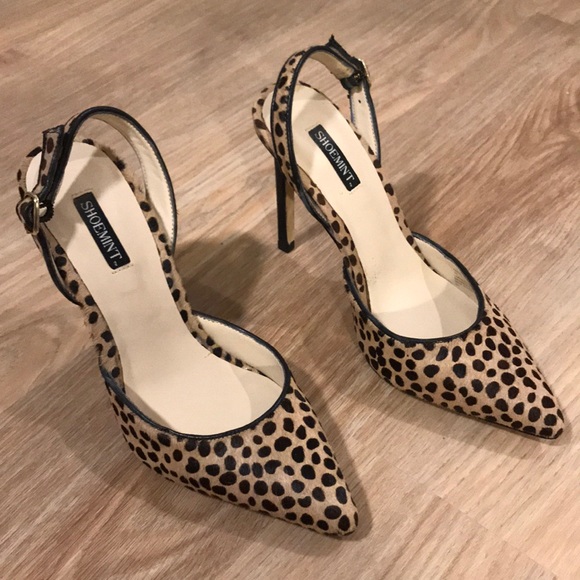 Shoemint Shoes - Shoemint animal print slingback pointed heels Shoemint Shoes - Shoemint animal print slingback pointed heels